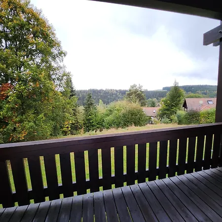 Mit Kuechenzeile In Einer Abgelegenen Ehemaligen Hotelanlage * فوهنشتراوس